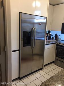 1212 Nuuanu Ave APT 602, Honolulu, HI, 96817