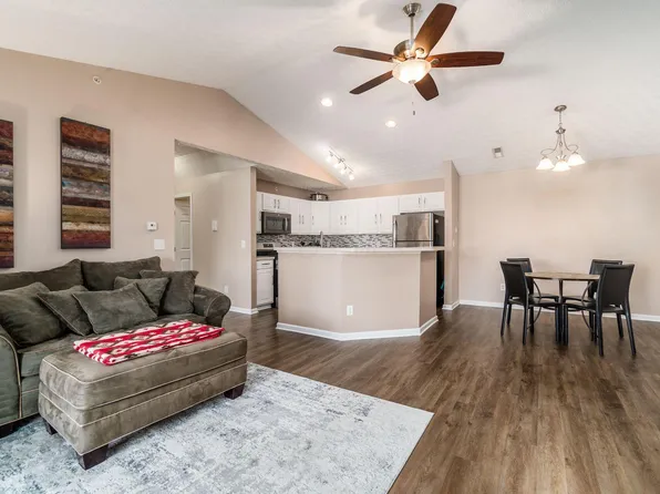 208 Shelbourne Forest Way, Delaware, OH 43015