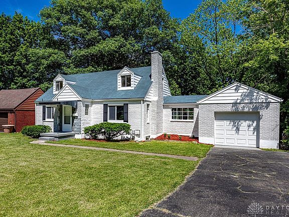 2nd image of 4264 Briar Pl