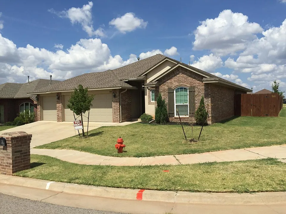 1601 NW 126th St