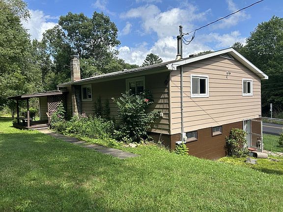 4th image of 11039 E Reidsburg Rd