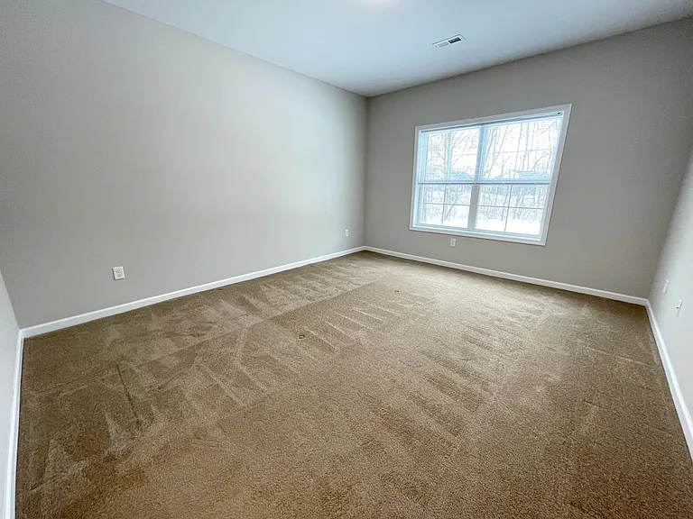 Primary Bedroom with Ensuite Bathroom & Walk-in Closet
