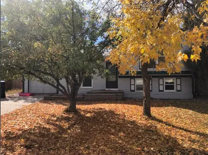 3 bed, 1600 sqft, $1,800 — Photo 2