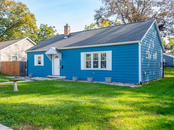 1012 Elmhurst Ave, Valparaiso, IN 46385