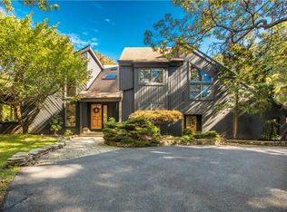 64 Whippoorwill Rd, Armonk, NY 10504