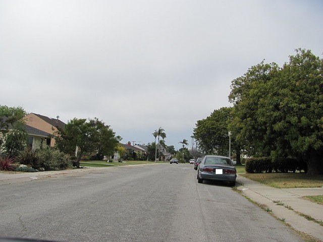 2nd image of 7839 Vicksburg Ave