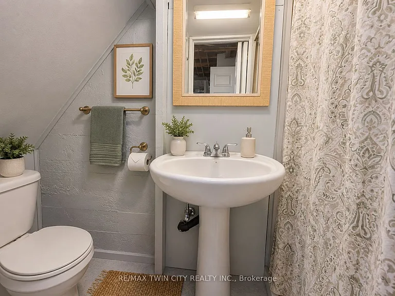 49 William St — Photo 15