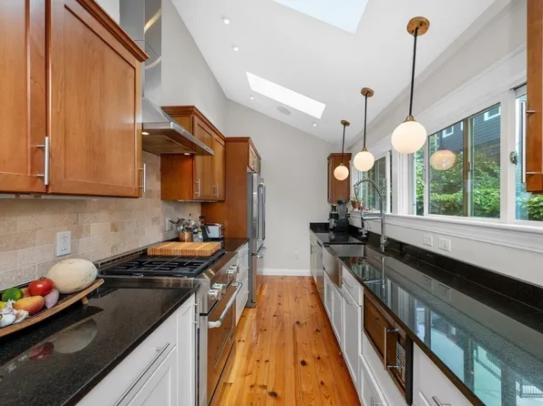 27 Allston St, Charlestown, MA 02129