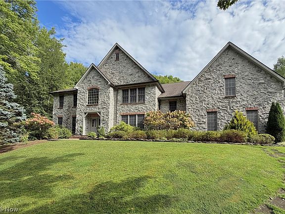 2nd image of 15685 N Ridge Dr