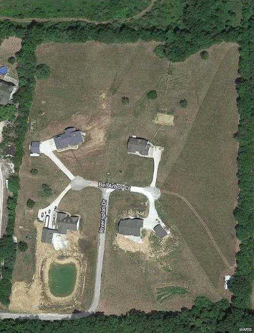 1st image of 10 Bel Arbor Ct
