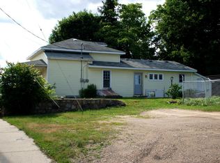 631 E Main St, Edmore, MI 48829