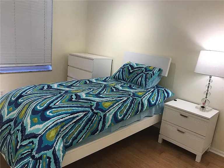 1118 Chinaberry Dr #0 — Photo 14