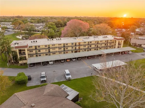 1450 Heather Ridge Blvd APT 307, Dunedin, FL 34698