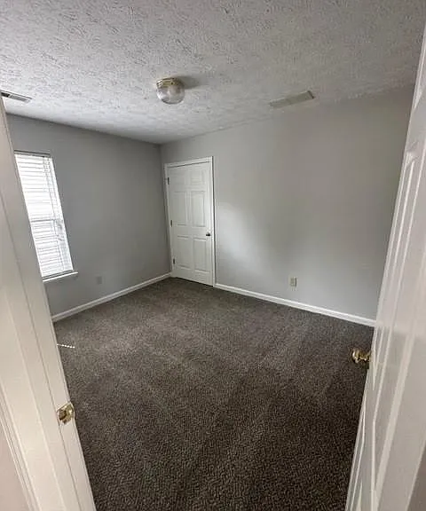 724 Pioneer Ln — Photo 16