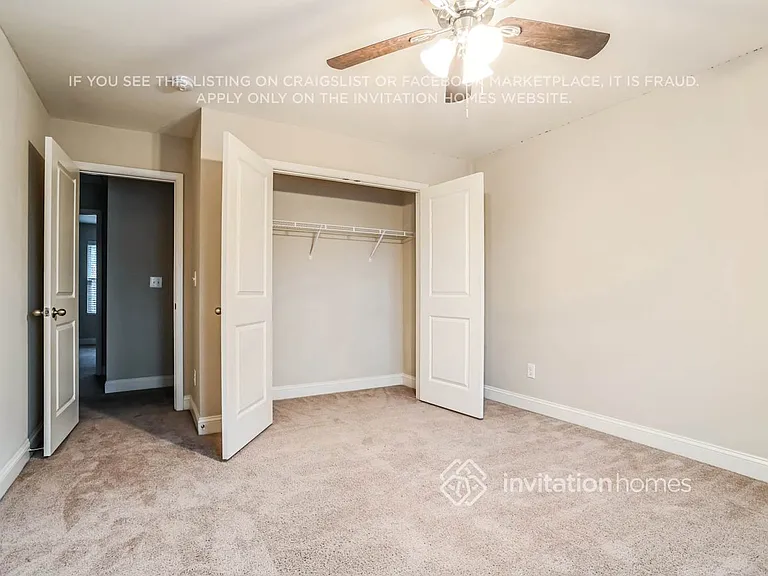 5626 Colonial Garden Dr — Photo 11