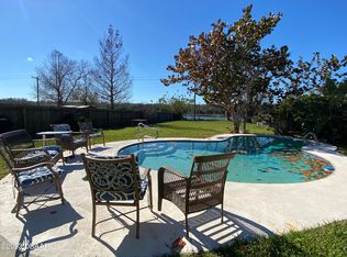 910 Lake Ave, Edgewater, FL 32132