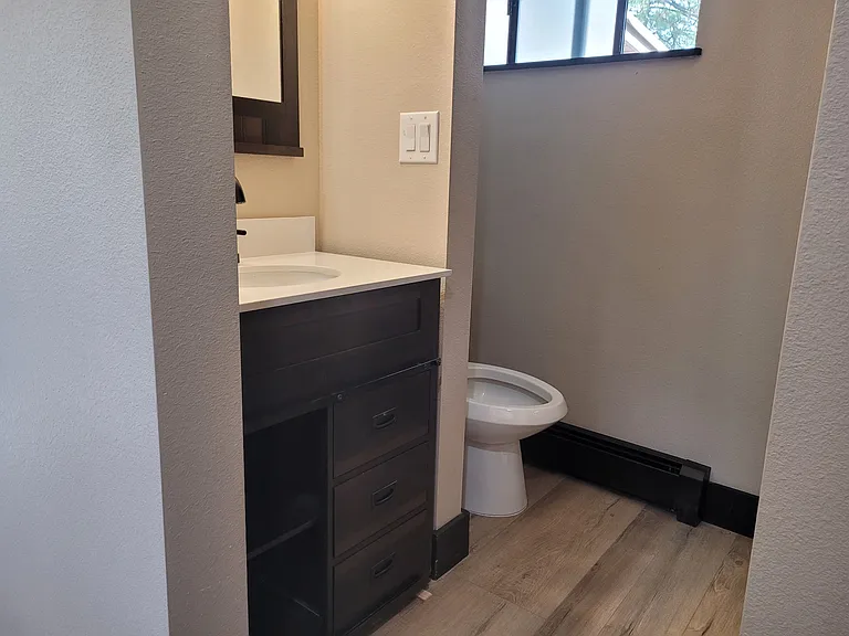727 Lookout Mountain Rd #B — Photo 12