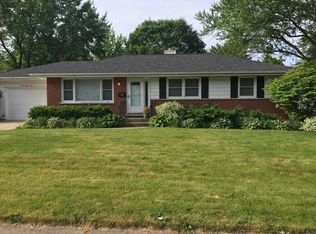 439 Scott St, Algonquin, IL 60102