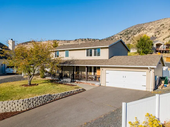111 Hunter Ct, Klamath Falls, OR 97603