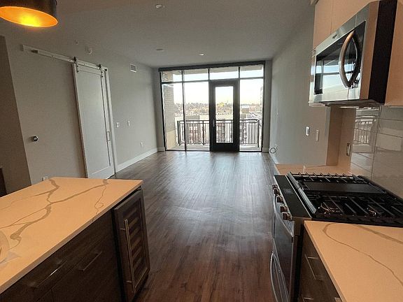 3rd image of 3329 E Bayaud Ave #722