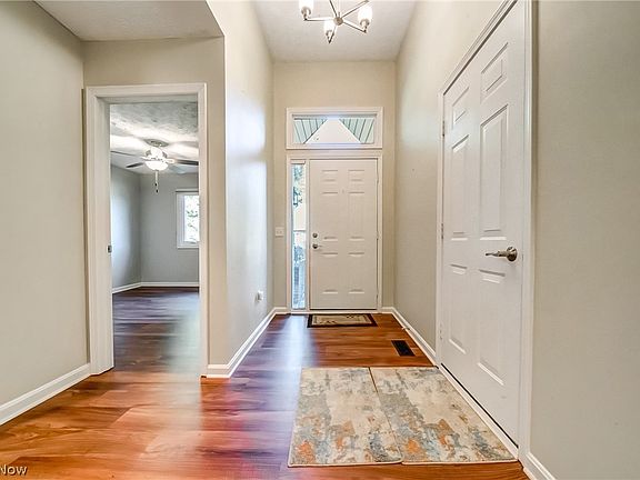 4th image of 115 Ambleside Way