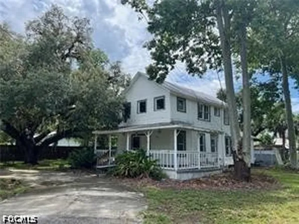 253 S Cypress St, Labelle, FL 33935