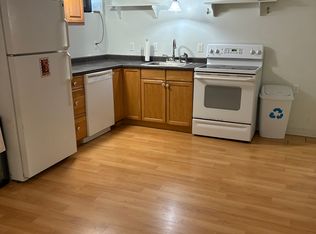 402 Broadway #B, Cambridge, MA 02139