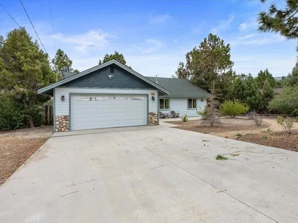 187 Dixie Lee Ln, Sugarloaf, CA 92386