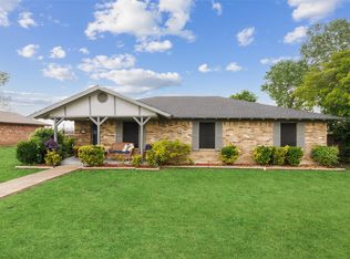 1711 Jenkins Ln, Glenn Heights, TX 75154