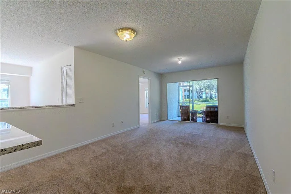 2 bed, 2.0 bath, 1083 sqft, $1,900 — Photo 3