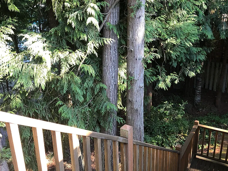 530 NW Carolyn Ln — Photo 15