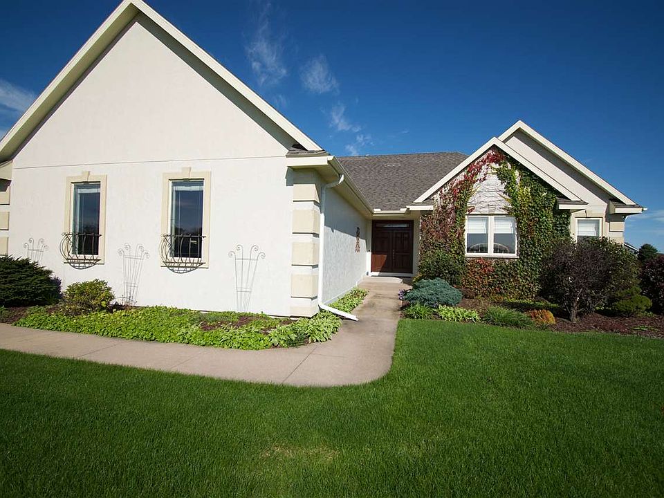 1st image of 212535 Baywood Dr
