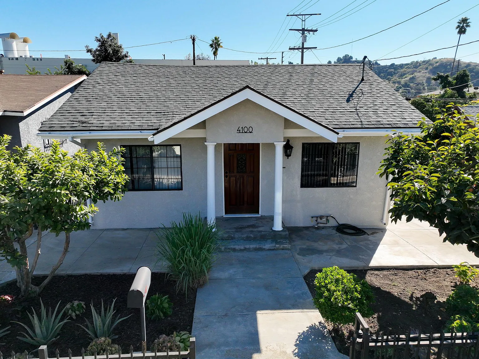 5 bed, 2.5 bath, 1593 sqft, $4,400 — Photo 3