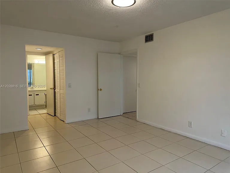 10441 Mahogany Key Cir #106 — Photo 17