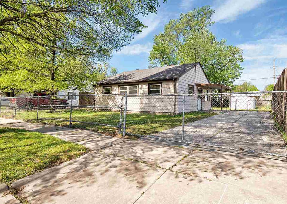 1st image of 3237 S Millwood Ave