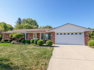 800 Treherne Ln, Englewood, OH