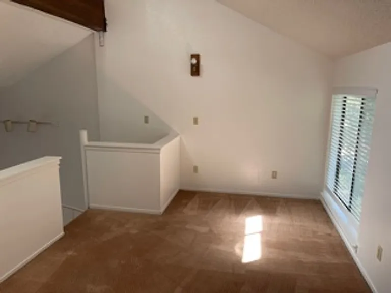 770 Southwood Blvd #11 — Photo 9