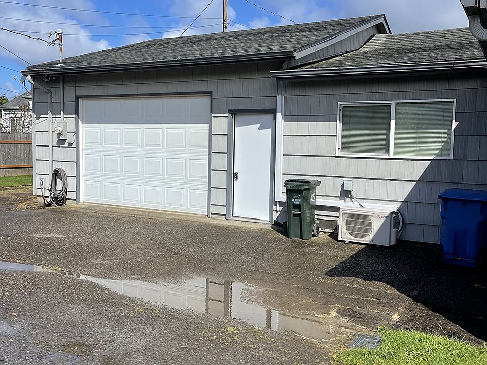 2nd image of 240 S 19th St