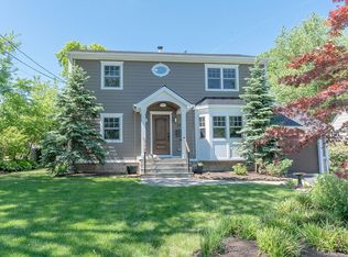17 Plain St, Summit, NJ 07901