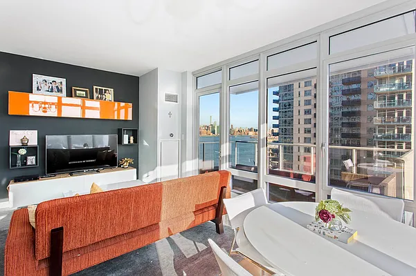 Rented by Oxford Property Group | media 15