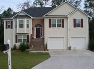 1174 Opie Ln, Lawrenceville, GA 30045
