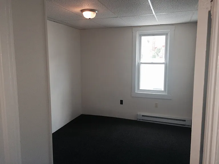 46 E Main St — Photo 10