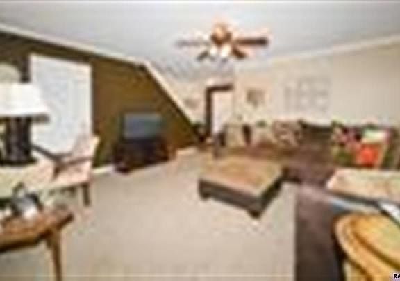 3rd image of 90 Clemens Dr