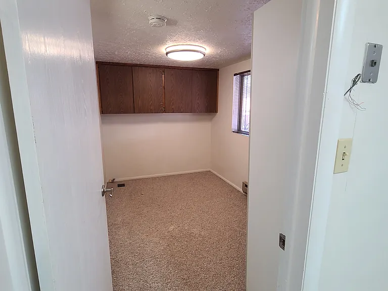 W Hays St — Photo 11