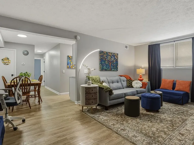 141 W Pulteney St #103 — Photo 44