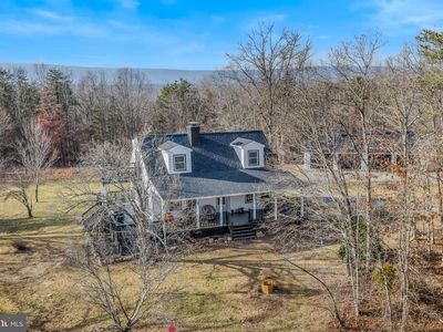 654 Soper Ln, Berkeley Springs, WV 25411