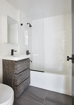 Rented by Compass | media 9