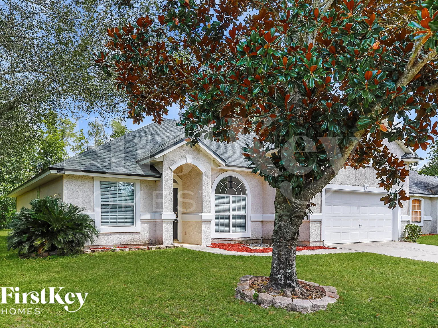 4 bed, 2.0 bath, 2045 sqft, $2,305 — Photo 2