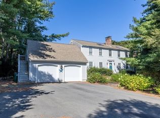 10 Huckleberry Way, Marion, MA 02738