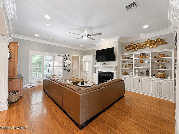 5th image of 649 Southwood Dr